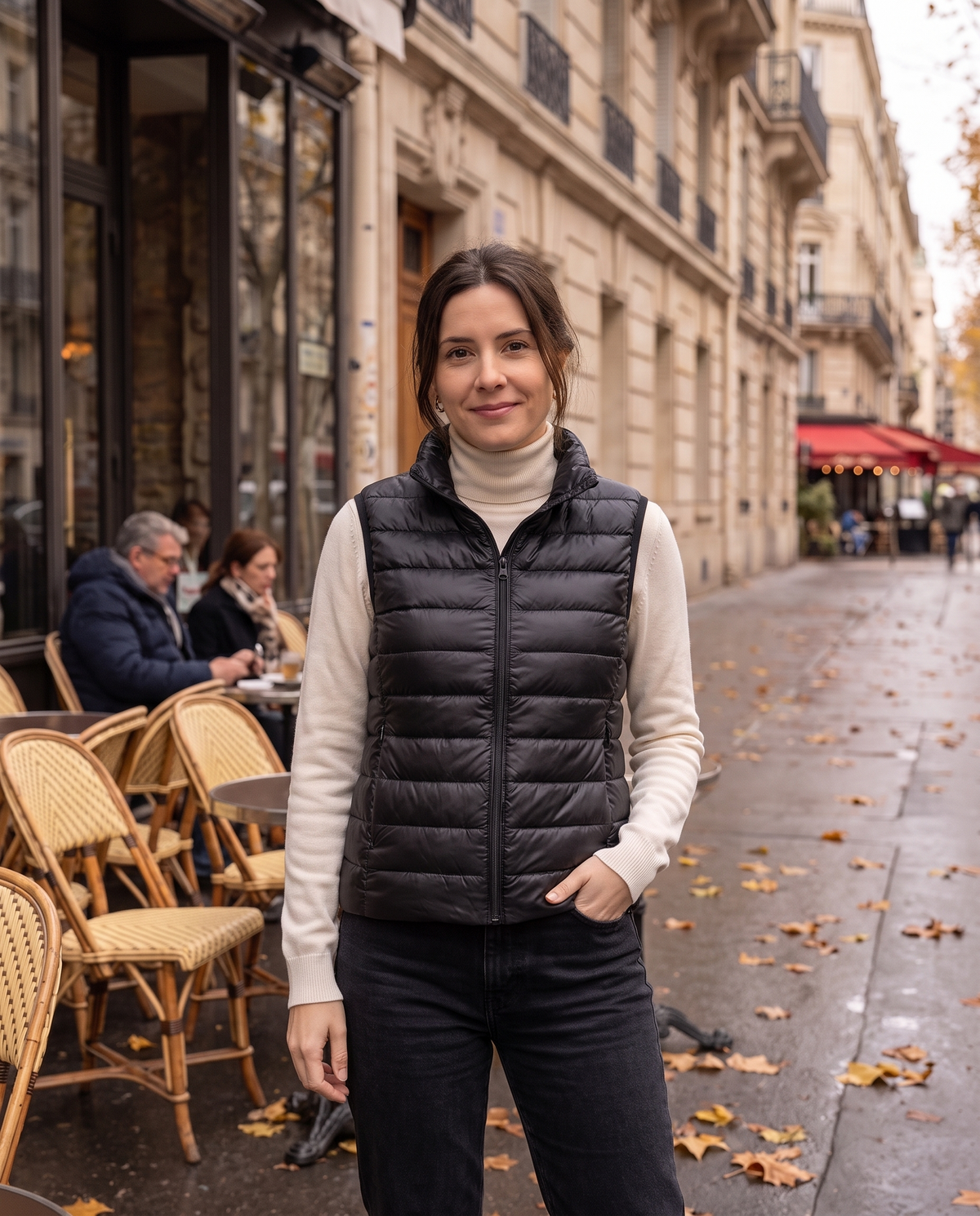 Doudoune sans manches ultra-légère Camille — portée, coloris Noir